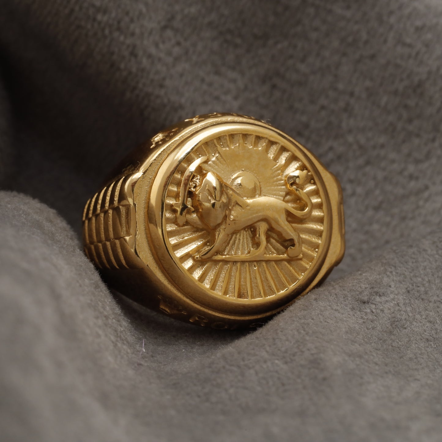 Gold Lion & Sun Signet Ring with Watch Gold Stainless Steel Ring R39