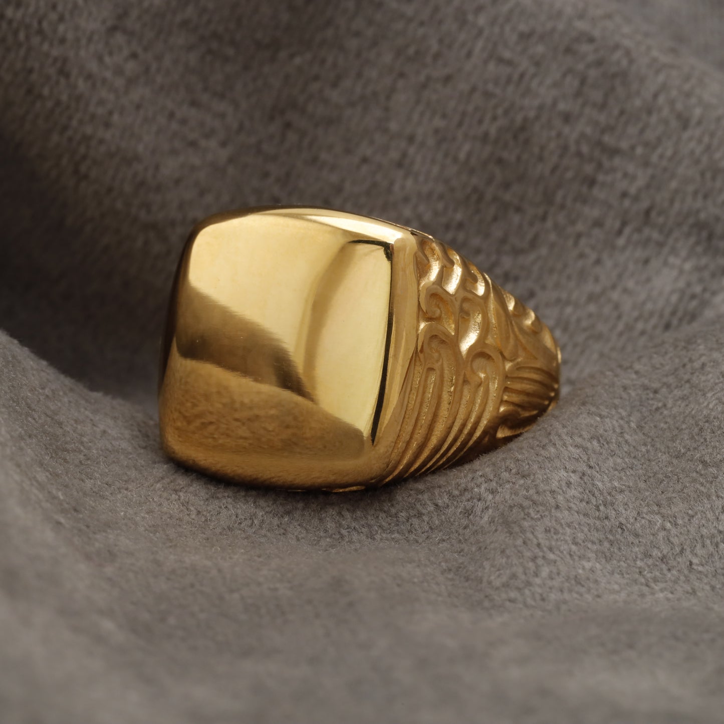 Plain Oval Signet Ring Gold Stainless Steel Ring R42