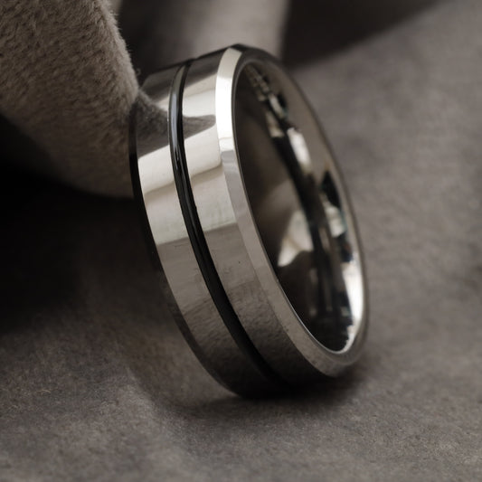 Polished Silver Tungsten Ring with Black Center Groove U12