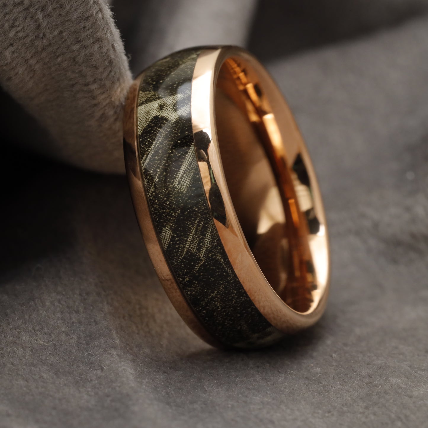 Rose Gold Tungsten Ring with Black Hammered Texture Inlay U16