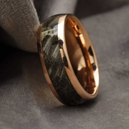 Rose Gold Tungsten Ring with Black Hammered Texture Inlay U16