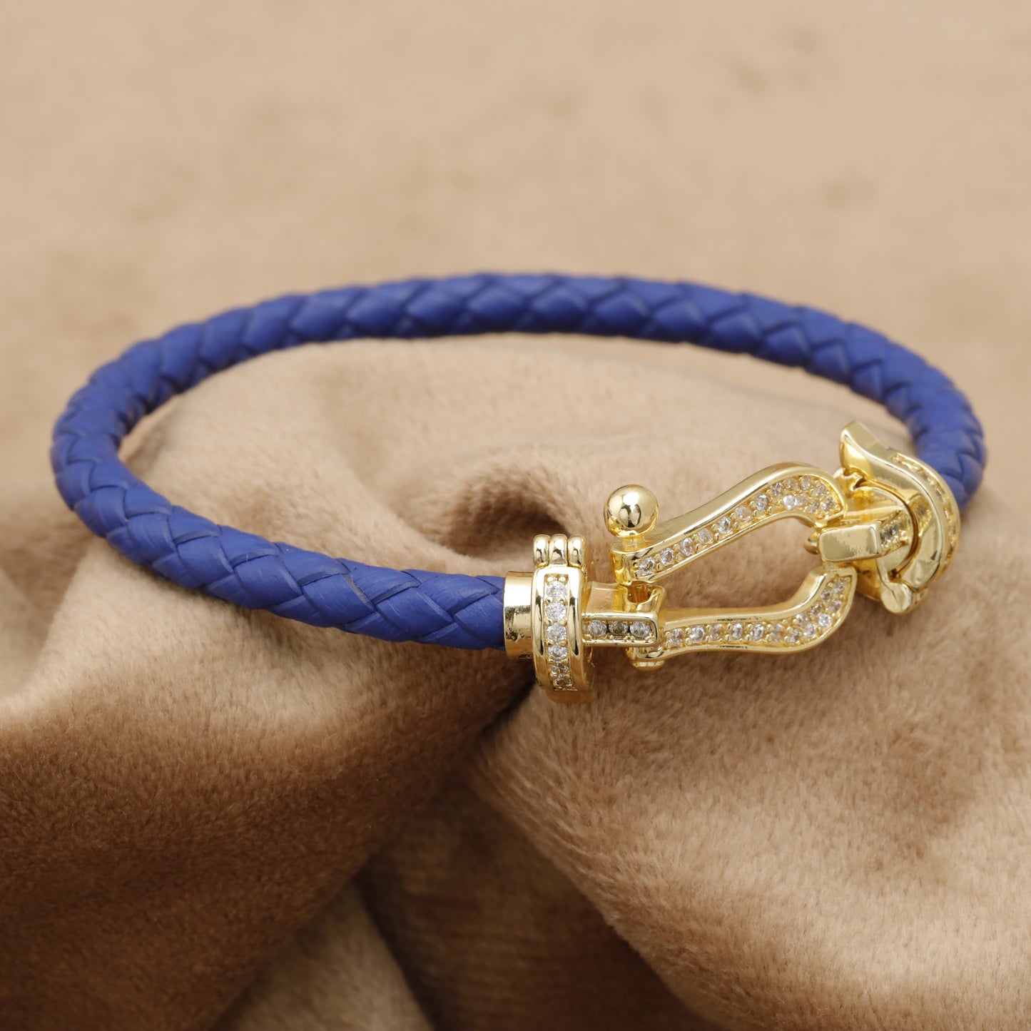 Blue Braided Leather Bracelet – Gold Crystal Horseshoe Clasp | KAR68