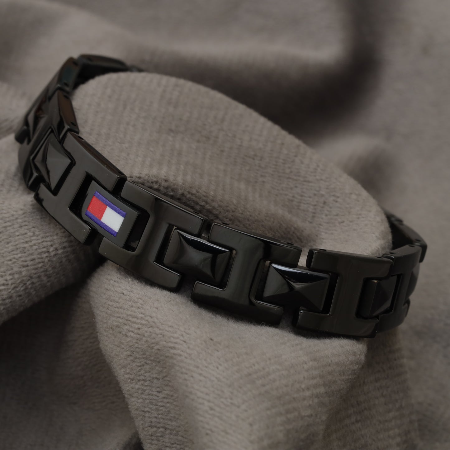 Black Steel Link Bracelet KAR99 front view
