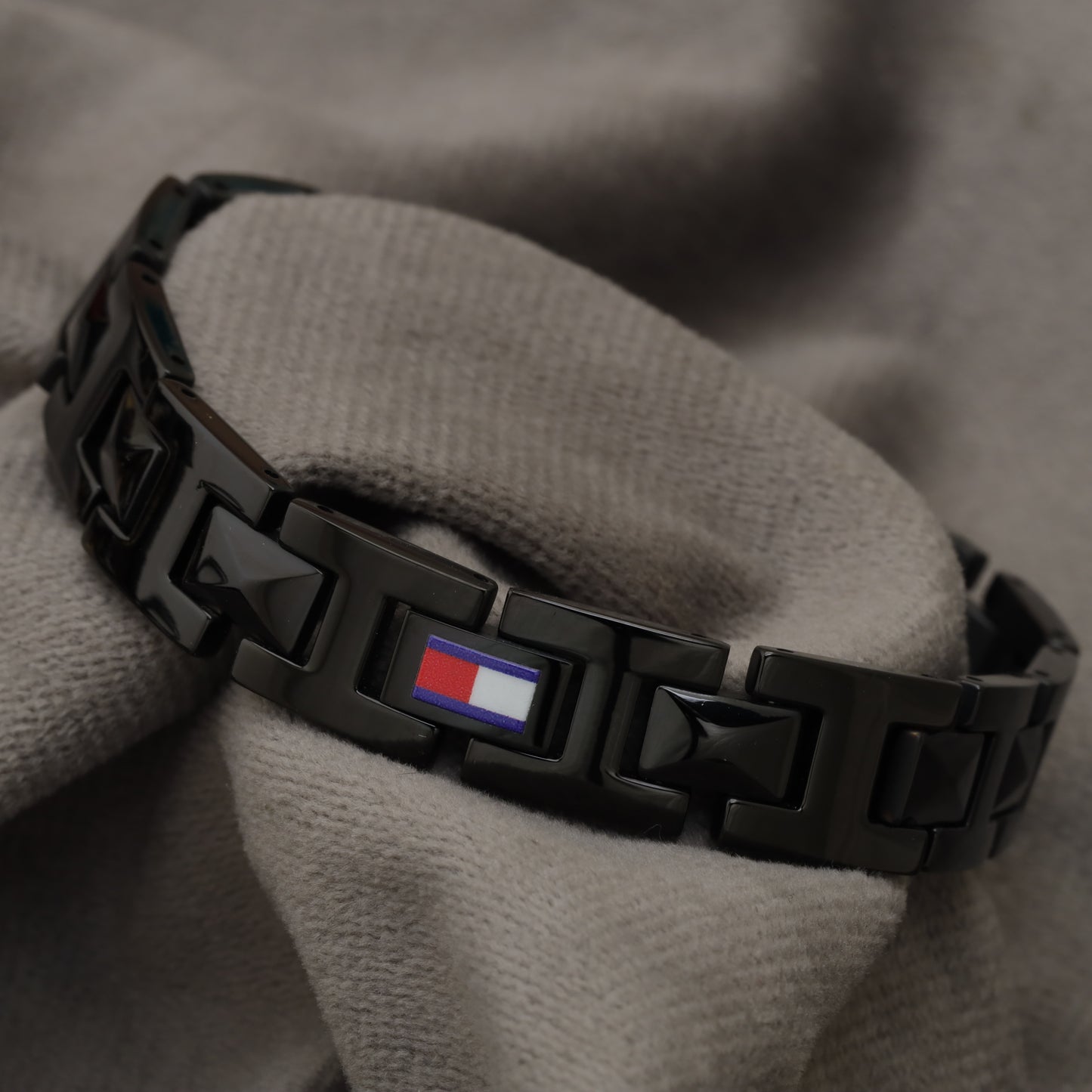 Black Steel Link Bracelet KAR99 side view