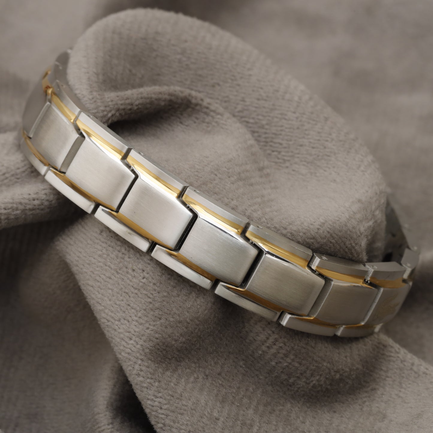 Silver and Gold Two-Tone Steel Bracelet B106