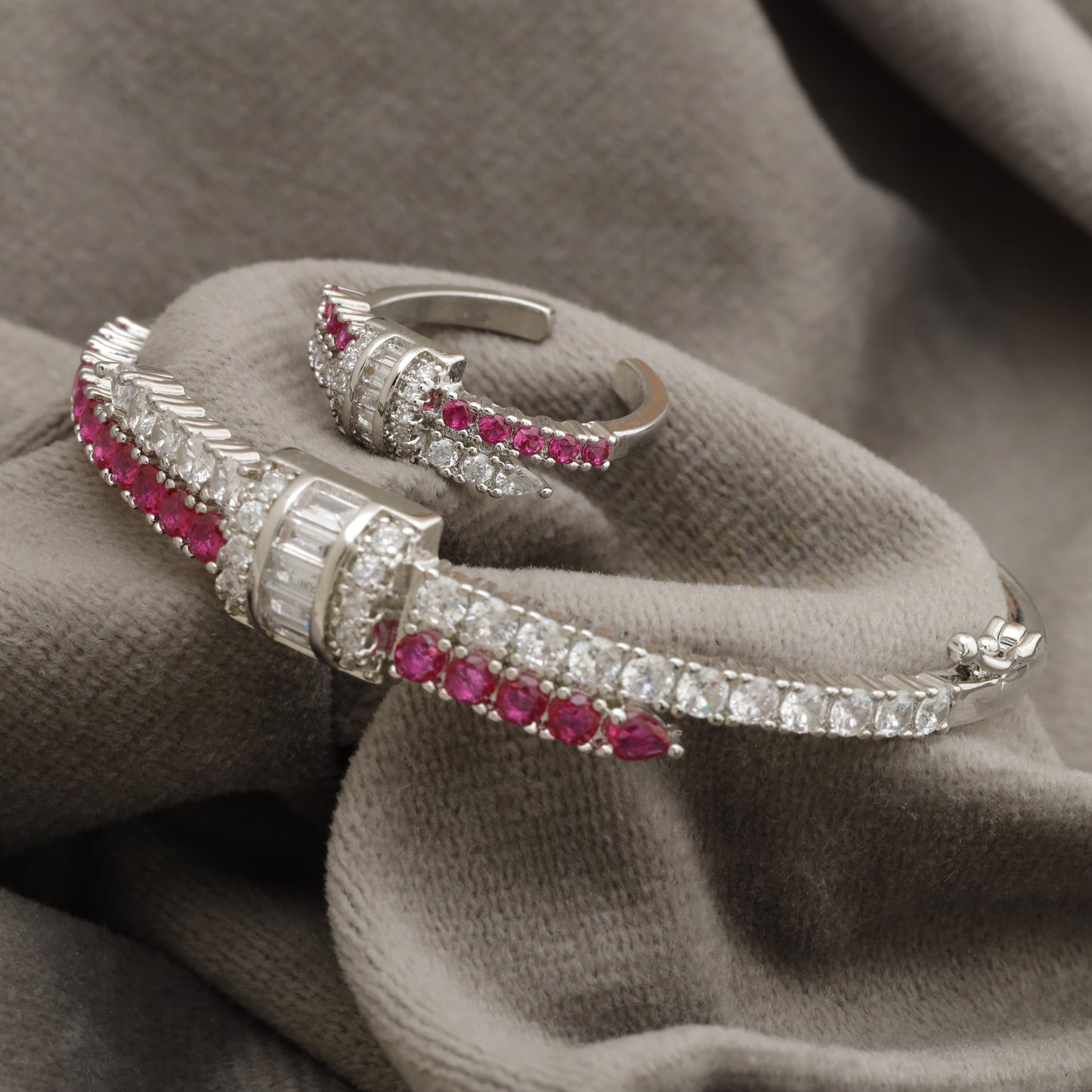 KAR129 – Luxury Silver Crystal & Ruby Jewelry Set – Bracelet & Ring