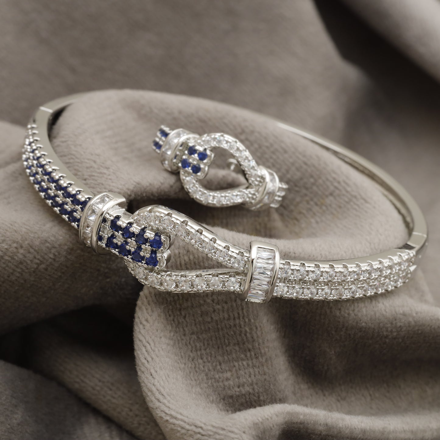 KAR131 – Luxury Silver Crystal & Sapphire Knot Jewelry Set – Bracelet & Ring