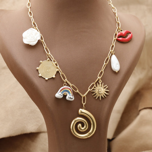 Gold Spiral Charm Necklace – عقد ذهبي حلزوني بشارمز