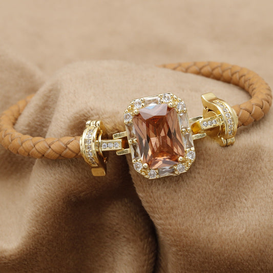 Beige Braided Leather Bracelet Gold Champagne Crystal H Clasp KAR56 – إسوارة جلد بيج شامبانيا