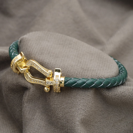 Green Braided Leather Bracelet Gold Crystal Horseshoe Shackle Clasp KAR75 – إسوارة جلد أخضر حدوة